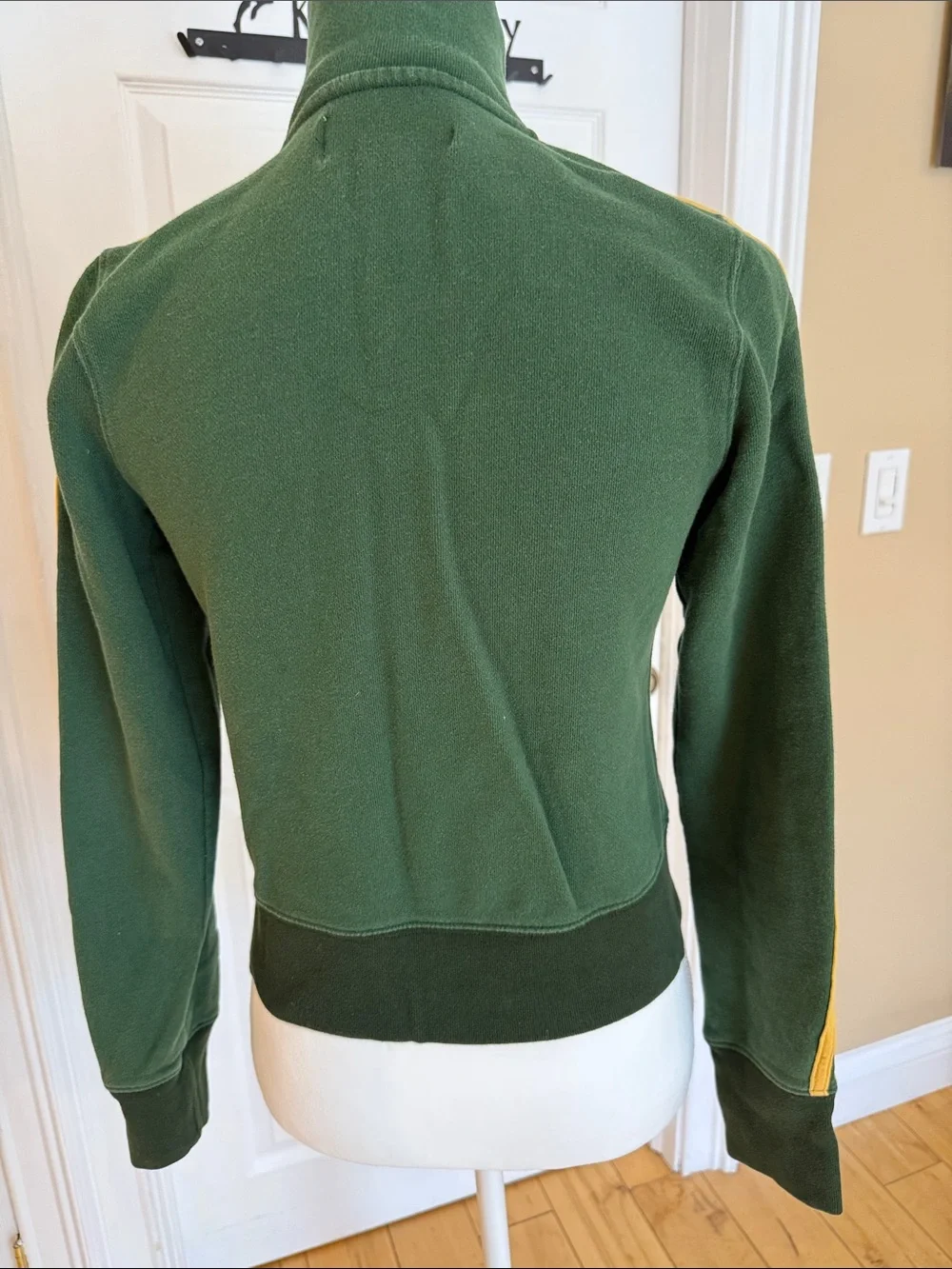 Abercrombie & Fitch Y2 K Green and Yellow Zip-Front Women's Sweater